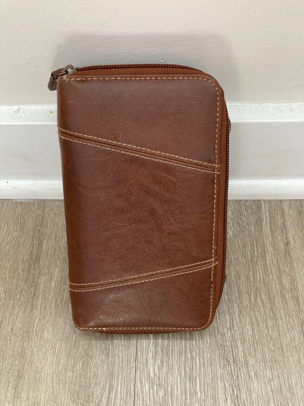 Brown Faux Leather Multi-compartment Organizer Wallet Wrislet.
